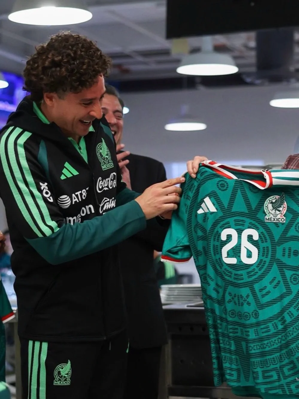 adidas mexico windbreaker